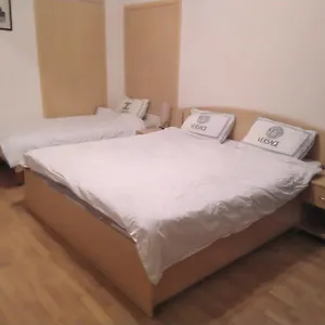 Otel Walls, Bakü