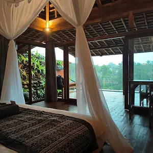 Joglo Organik 4*, Ubud Indonesië
